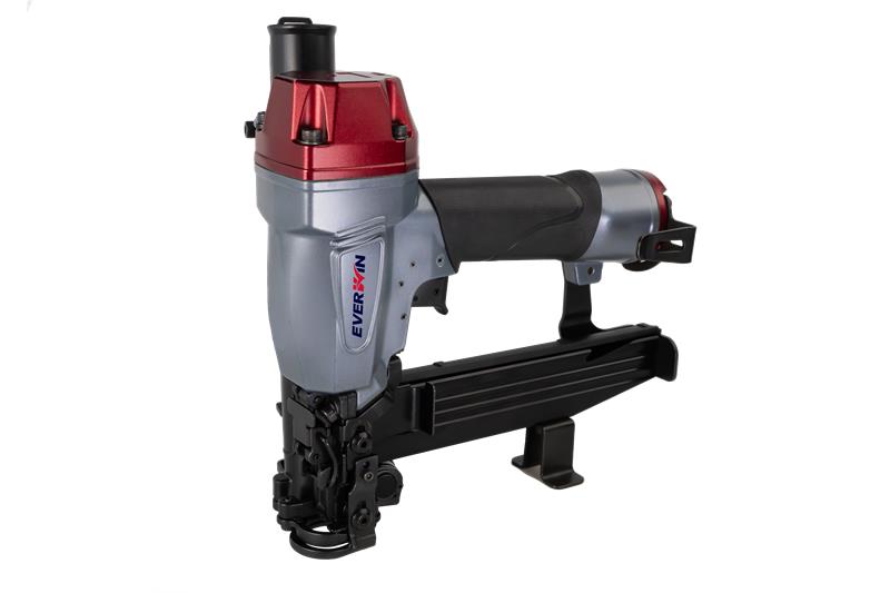 Grapadora Everwin Mediana 9240 Button Cap